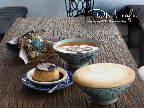 安慰劑大碗公價格|DM CAFE｜銅板價碗公咖啡！台中國美館附近咖啡廳，搖擺小山 